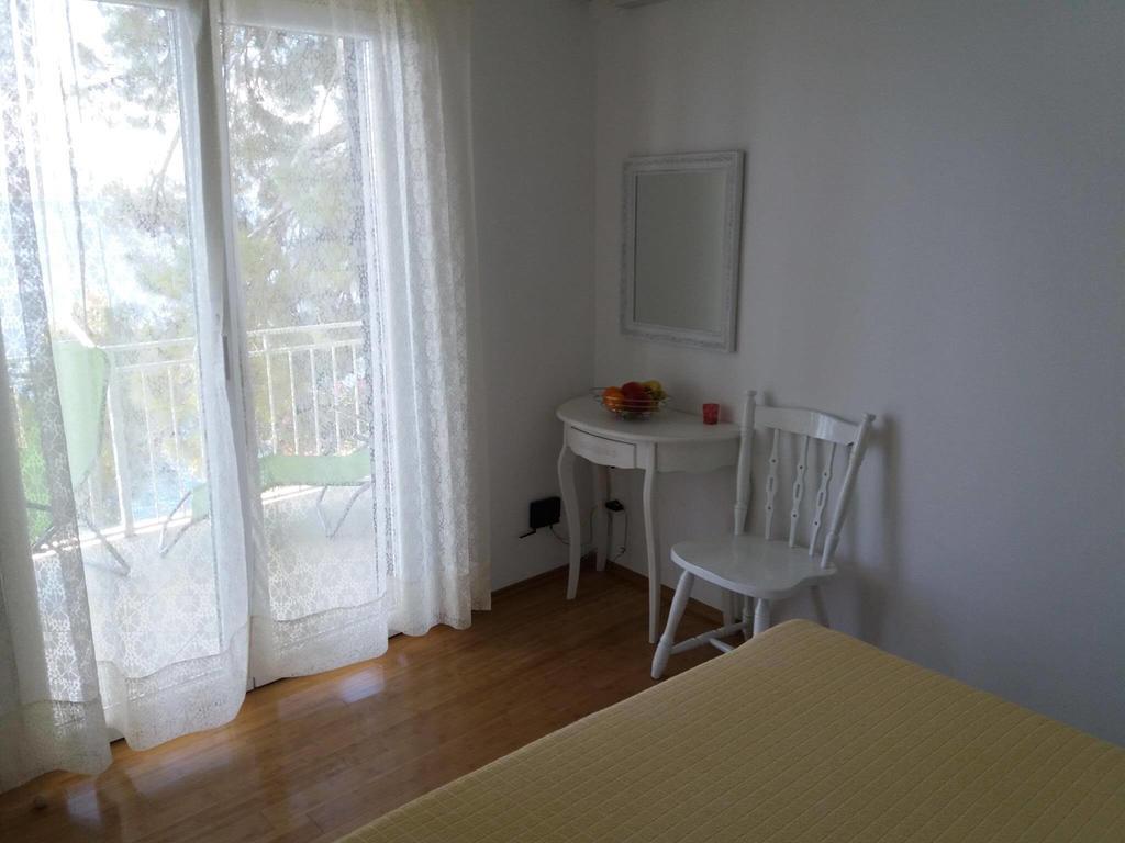 Apartments Jakovic Brela Eksteriør billede